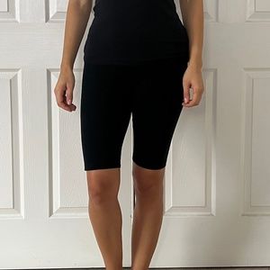 Abusa Women's Black Stretch High Rise Athletic Workout Yoga Bike Shorts Sz. M